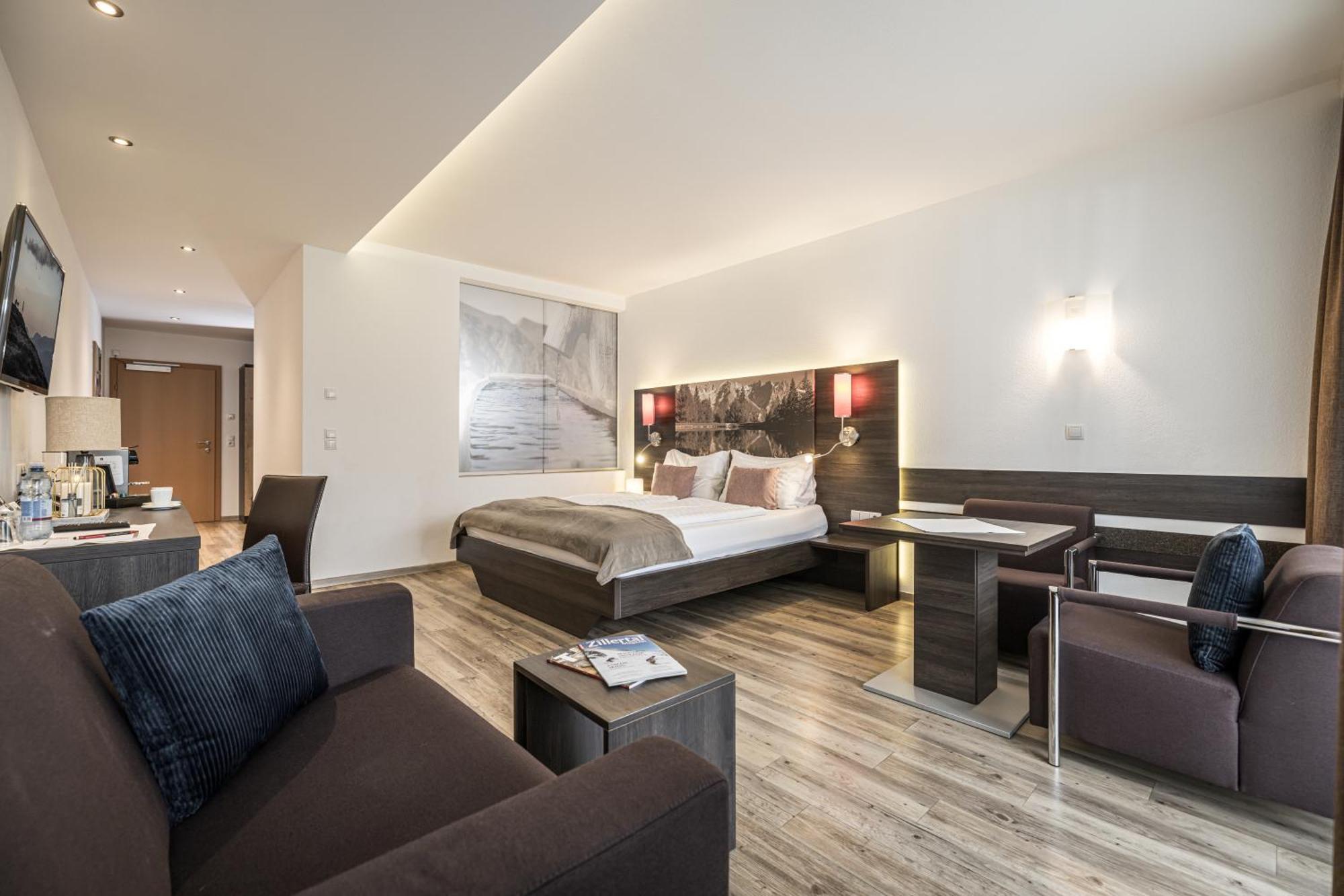 Zum Senner Suites Zillertal (Adults Only) Шліттерс Екстер'єр фото