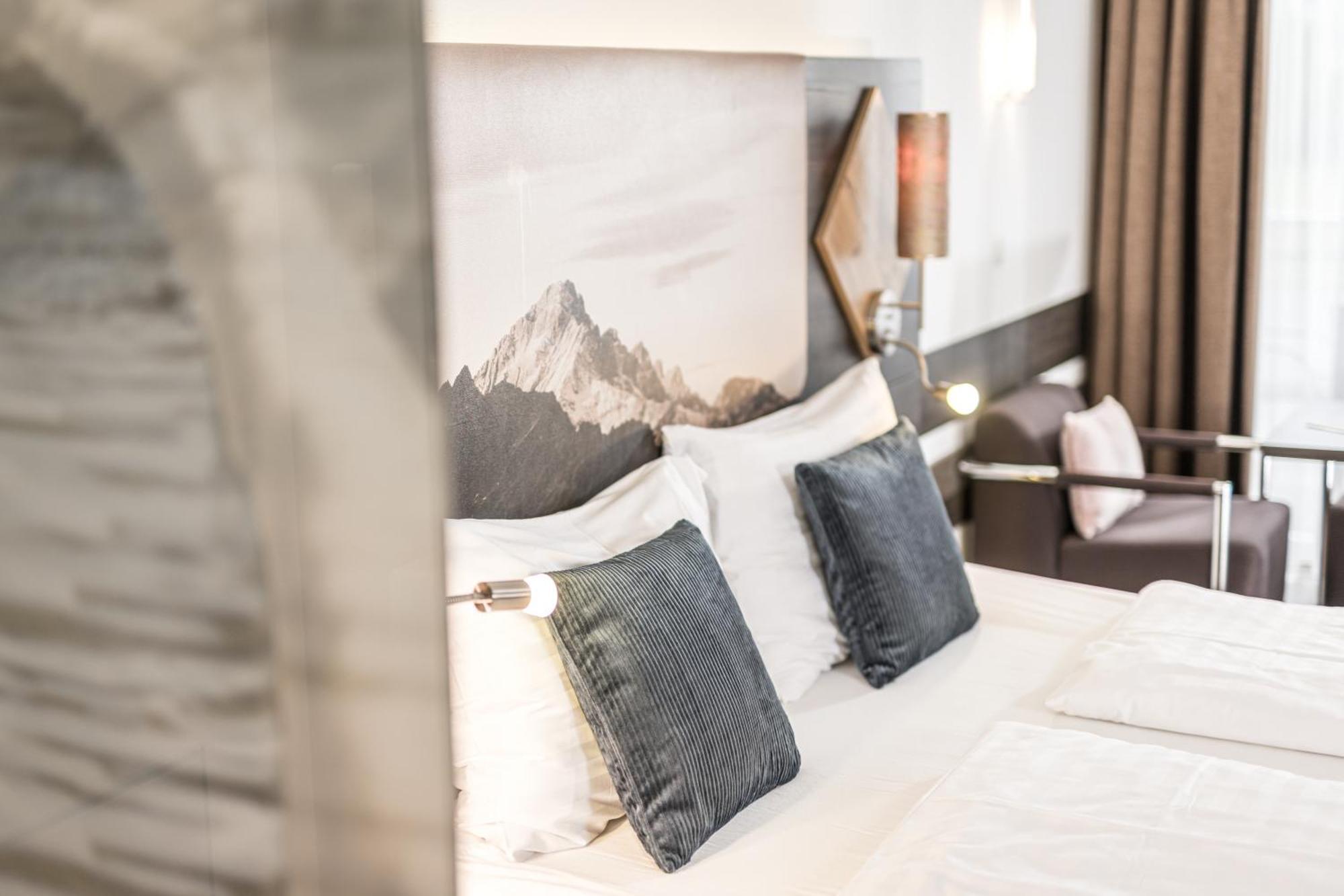 Zum Senner Suites Zillertal (Adults Only) Шліттерс Екстер'єр фото